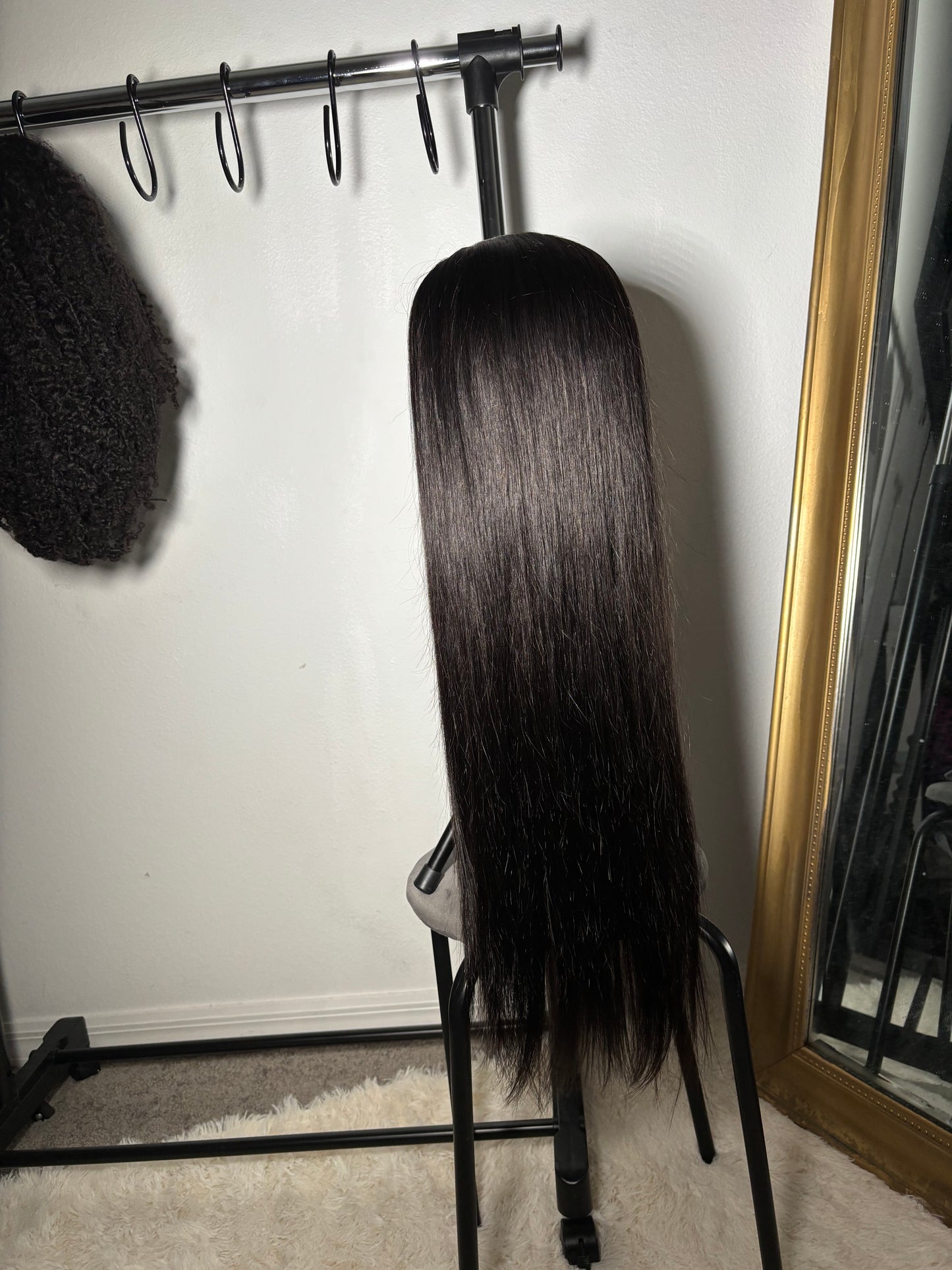 Milan Silk Unit – Straight U-Part Wig